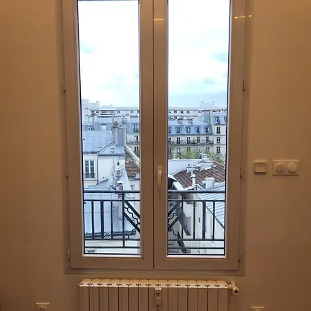 Charmant Studio Menilmontant 아파트 *